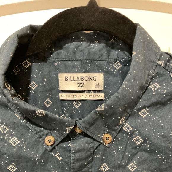 Billabong Sundays Mini Short Sleeve Shirt - Tailored Fit/Stretch. Size M - Picture 3 of 5